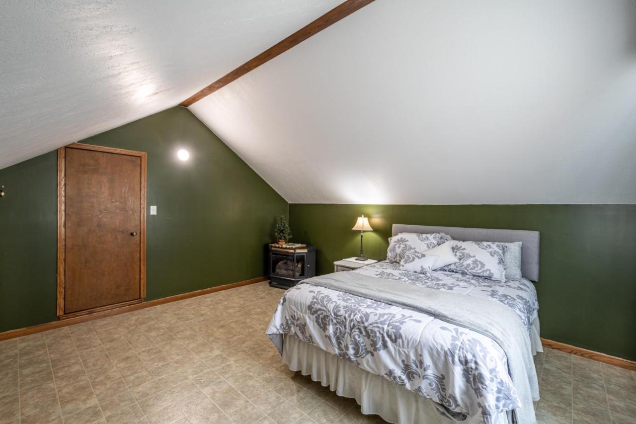 Weaver Ridge Manor Millersburg Exterior foto